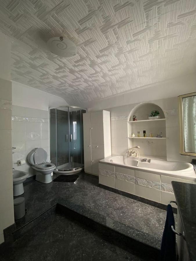 La Palma Di Rafe Apartment Генуа Екстериор снимка